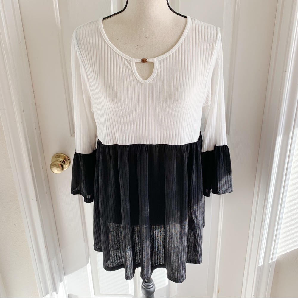 Ivory & Black Ribbed Colorblock Blouse